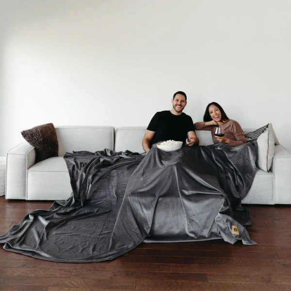 Big Blanket Original Stretch Blanket - Thumbnail 4