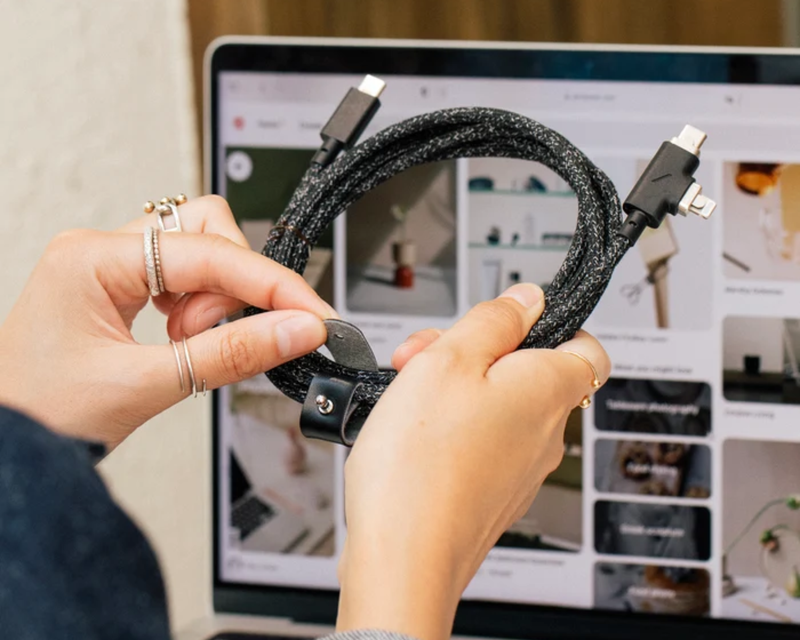 Belt Cable Duo Pro 240W (USB-C to USB-C & Lightning)