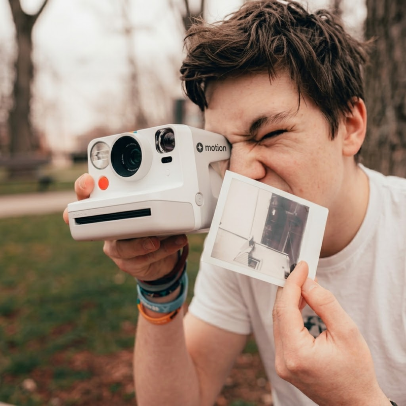 Branded Polaroid Now Generation 3 Starter Set