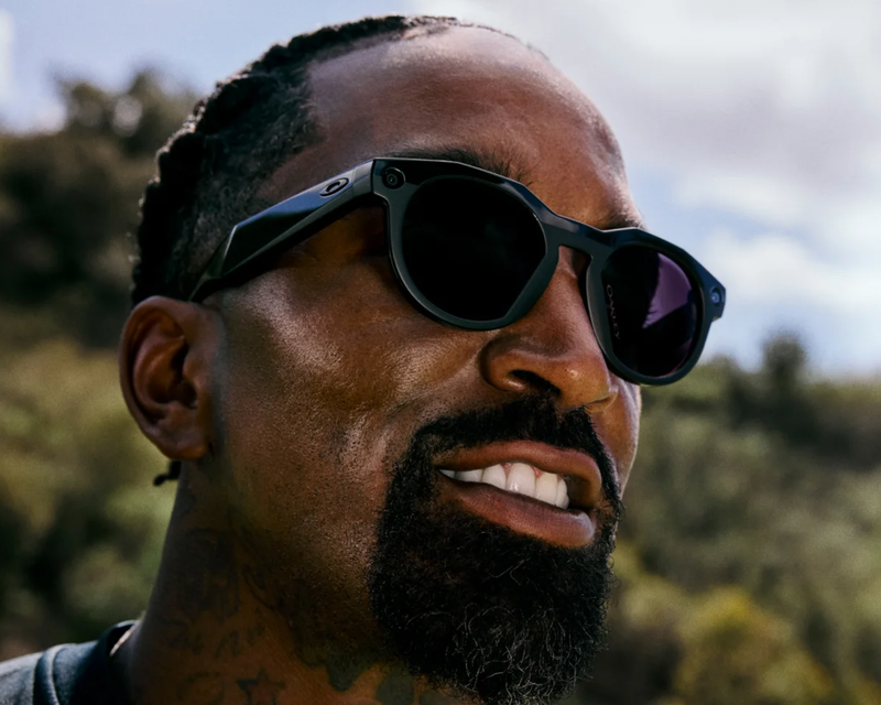 Oakley Meta HSTN Transition Smart Glasses