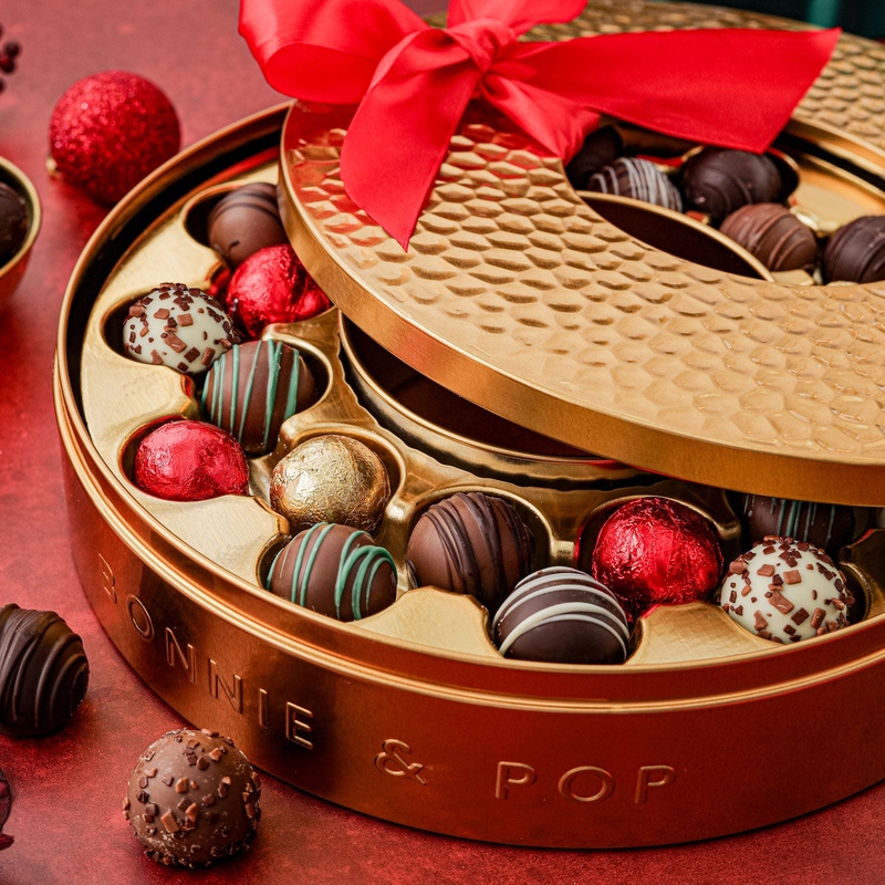 Festive Wreath Tin with Assorted Chocolate Truffles