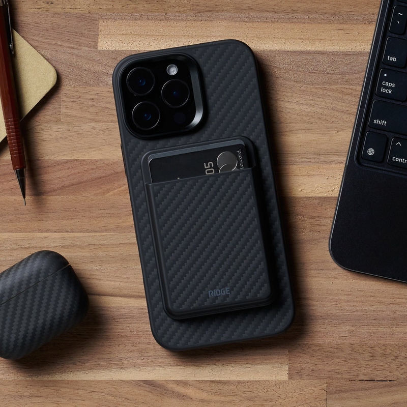 Carbon Fiber MagSafe Cardholder