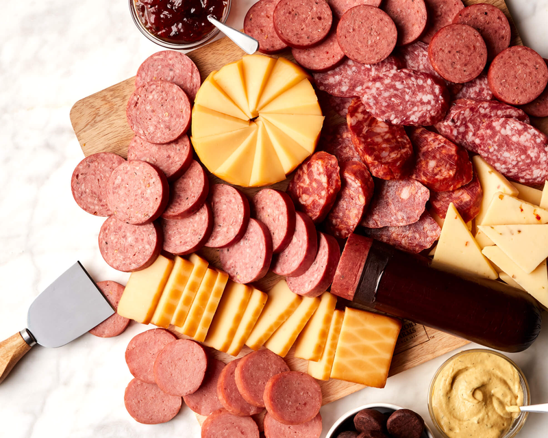Grand Signature Charcuterie Board Gift Box