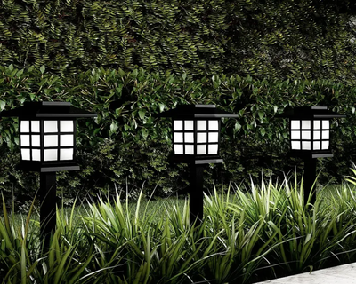 Solar Pathway Coach Lights, Set of 6