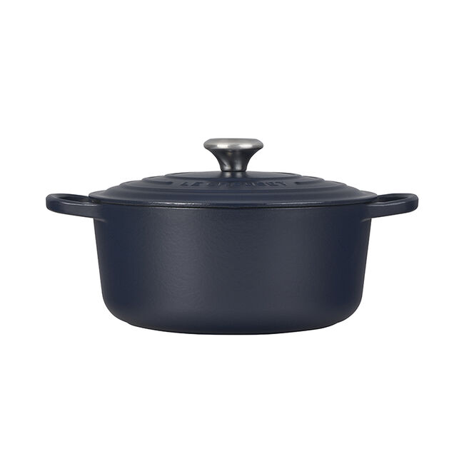 5.5 QT Signature Round Dutch Oven
