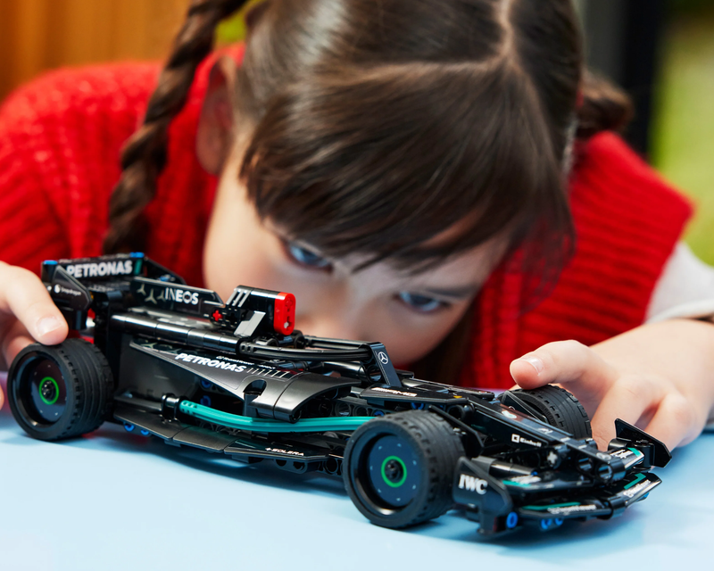 Lego Technic: Mercedes F1 Car