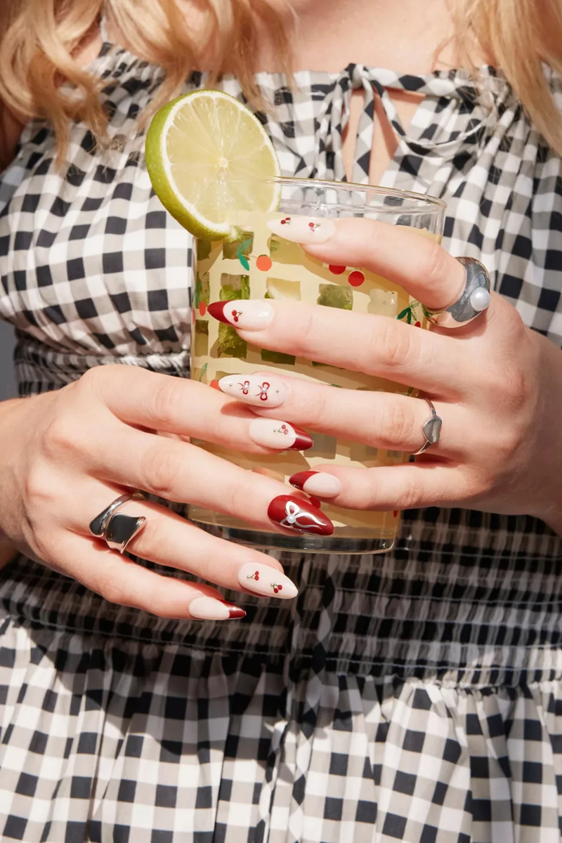 Press-On Nail Set