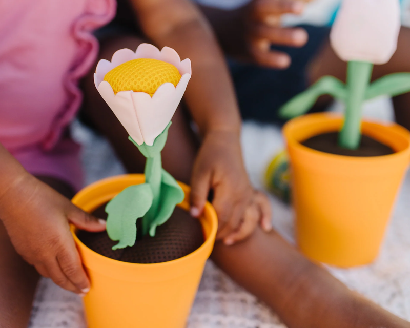 Let's Explore Flower Gardening Play Set 