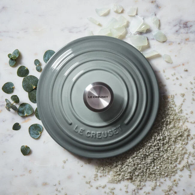 5.5 QT Signature Round Dutch Oven