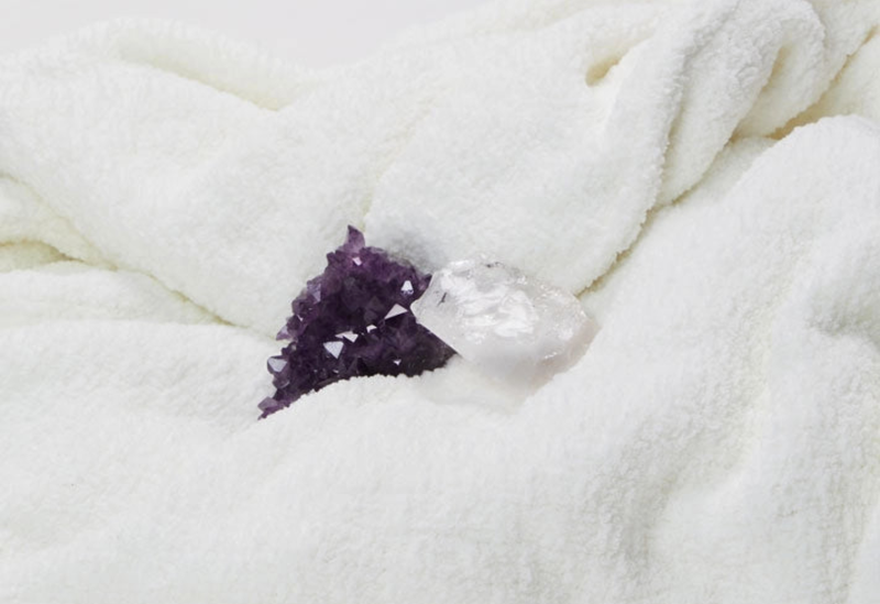 Snug Crystal Weighted Blanket