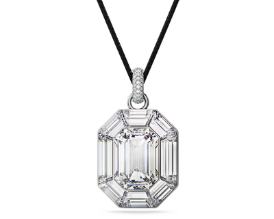 Lucent Pendant