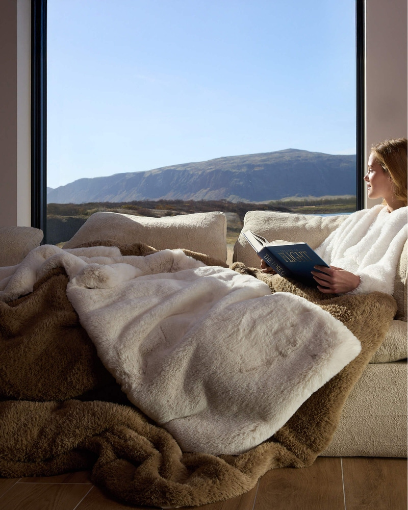 Breathable Faux Fur Comforter, Full/Queen