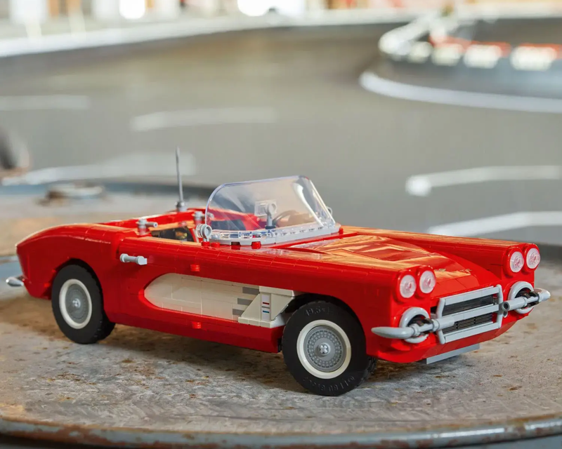 Icons Classic Corvette Model 