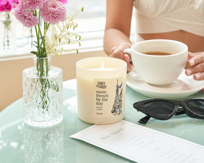 Literie X Emily in Paris Candle