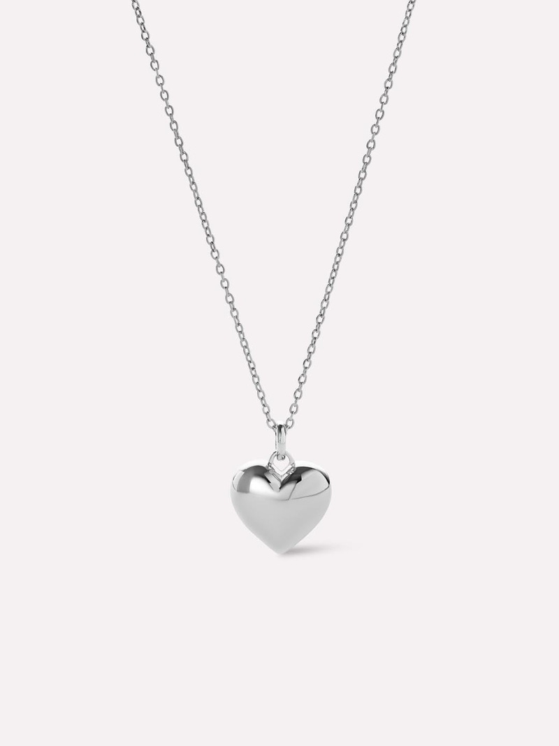 Lev Small Heart Necklace