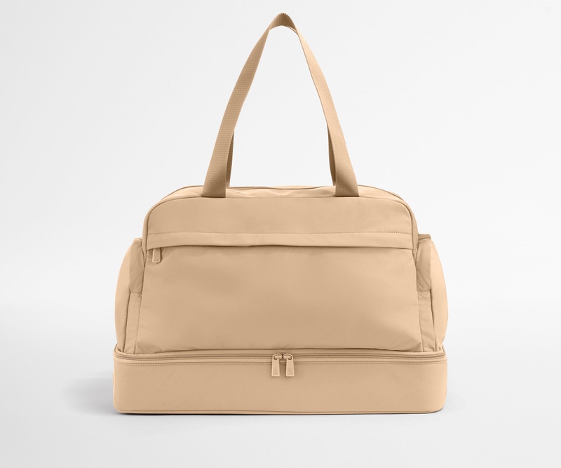 The Featherlight Weekender