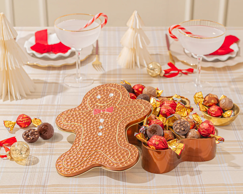 Gold Gingerbread Tin Tin with Red and Gold Bon Bons
