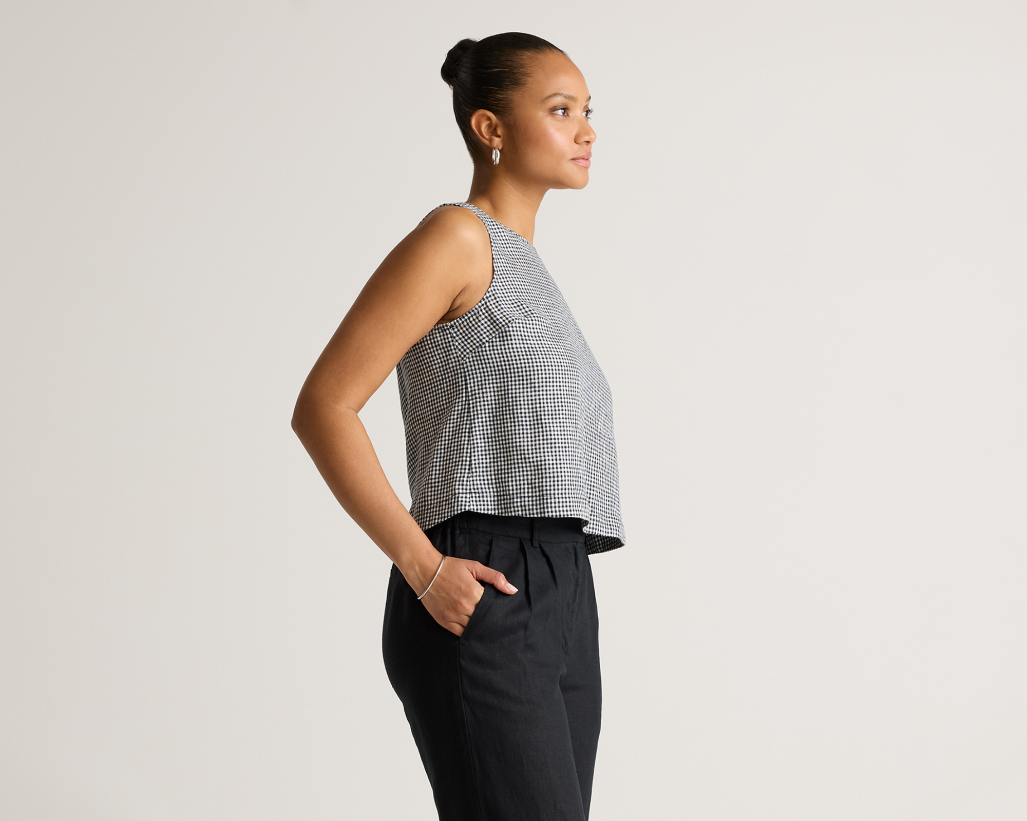 100% European Linen Cropped Tank