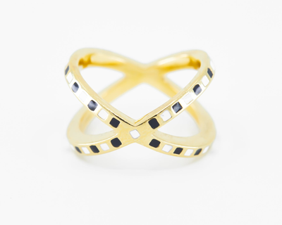 Criss Cross Checker Ring
