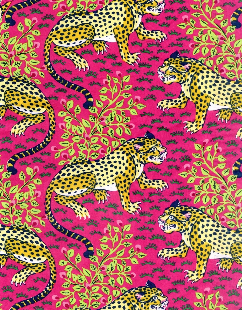 Robe in Bagheera, Hot Pink