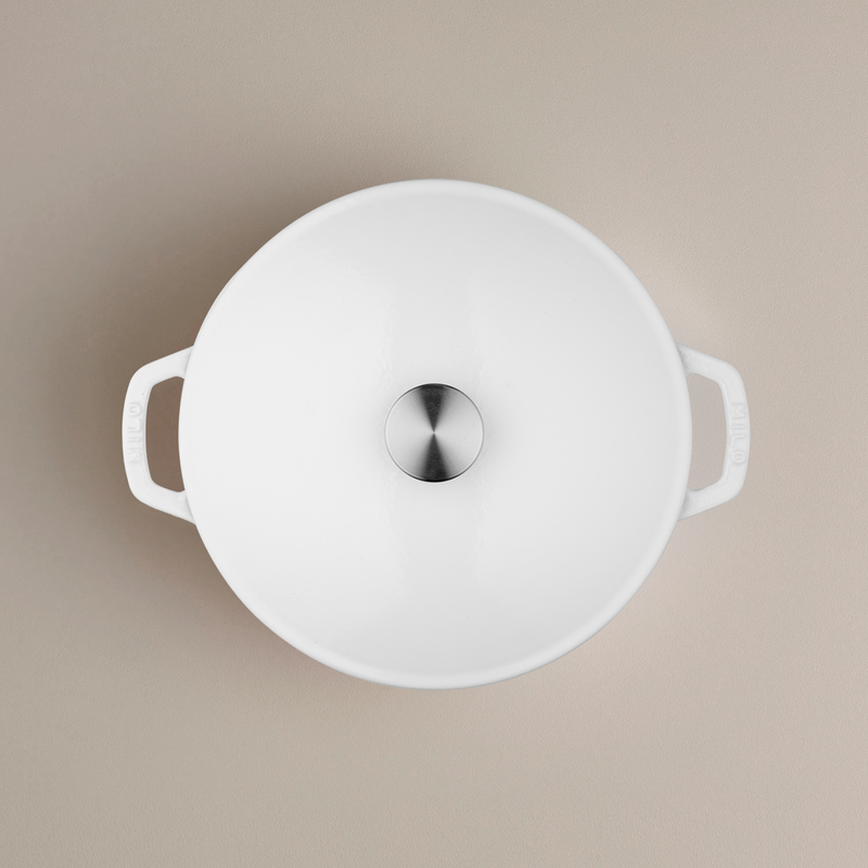 Classic Dutch Oven, 5.5 Quart