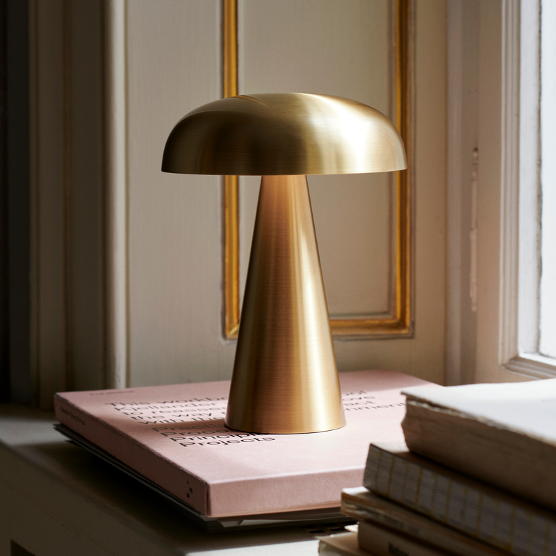 Como Portable Lamp