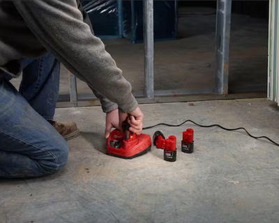 M12 Lithium-Ion Battery Charger