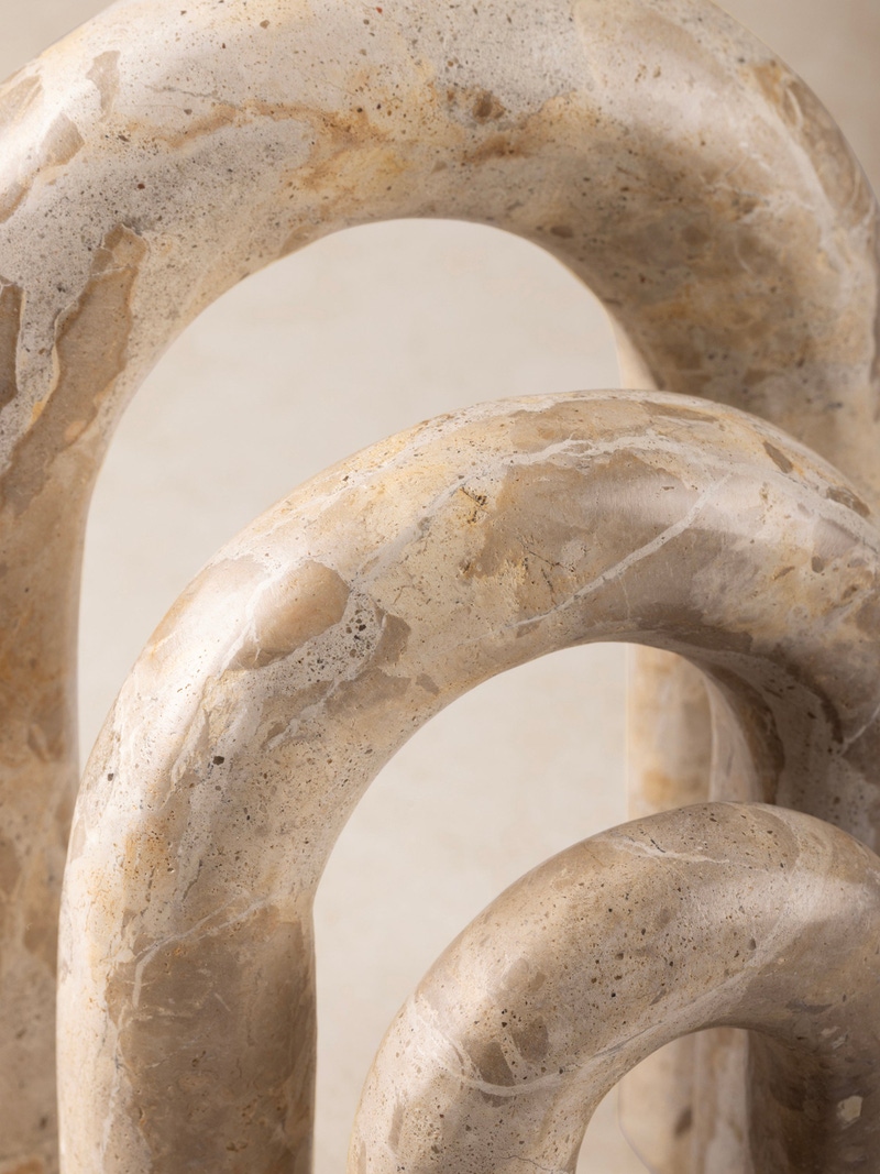 Jubilant Onyx Arch Sculptures