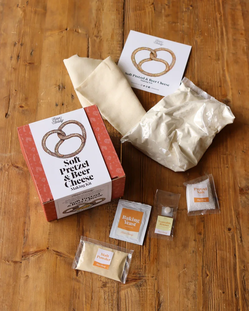 Soft Pretzel and Beer Cheese Kit
