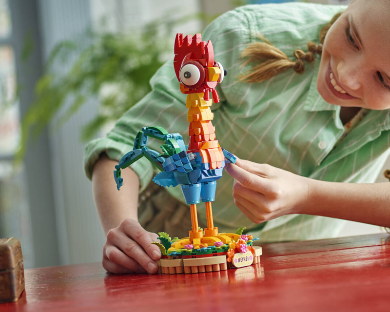 Disney Moana 2 Heihei Buildable Animal