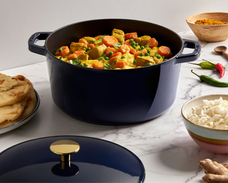 Classic Dutch Oven, 5.5 Quart