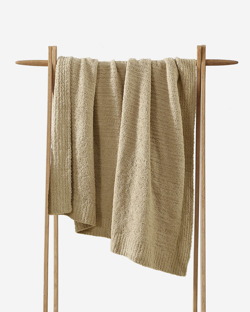 Sunday Citizen Snug Throw
