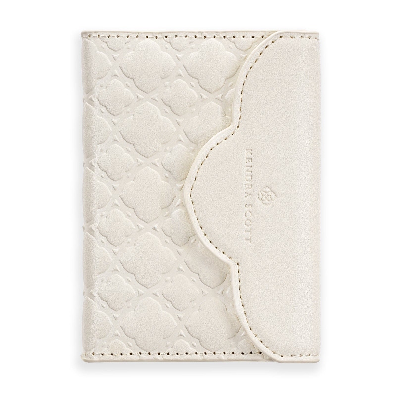 Trifold MagSafe Wallet