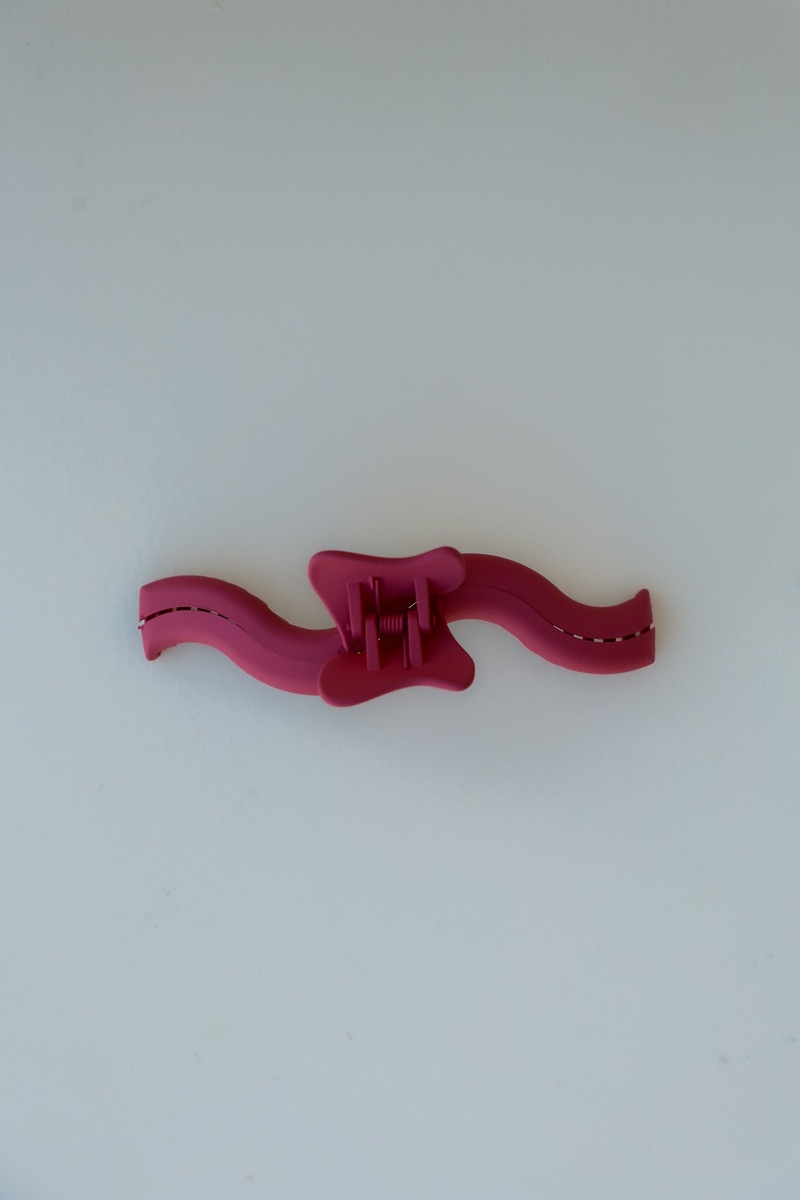Wavy Original Hold Everything Claw Clip