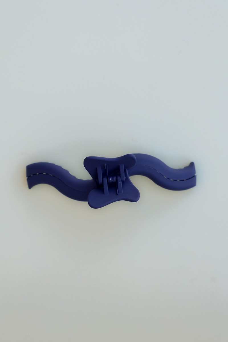 Wavy Original Hold Everything Claw Clip