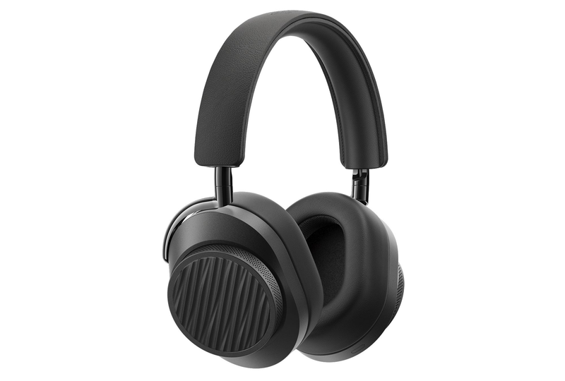 Tumi Sound Master & Dynamic MW75 Wireless Headphones
